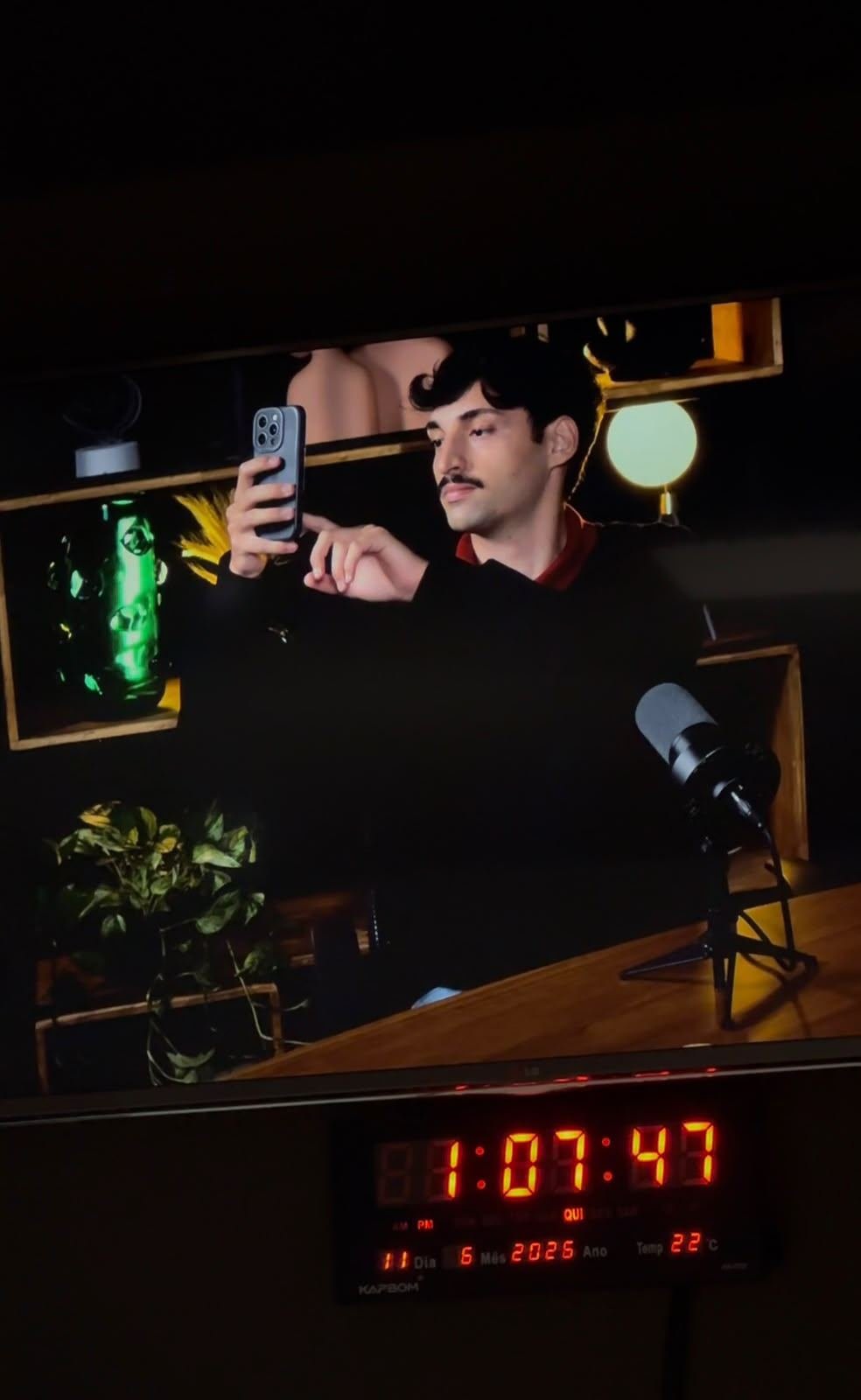 DH filmando bastidor